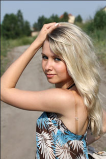 beautiful woman pictures - singlebalticbrides.com